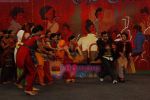 Rishi, Kapoor Neetu Singh on the sets of Taarak Mehta Ka Oolta Chasma in Kandivili on 29th Sept 2010 (3).JPG